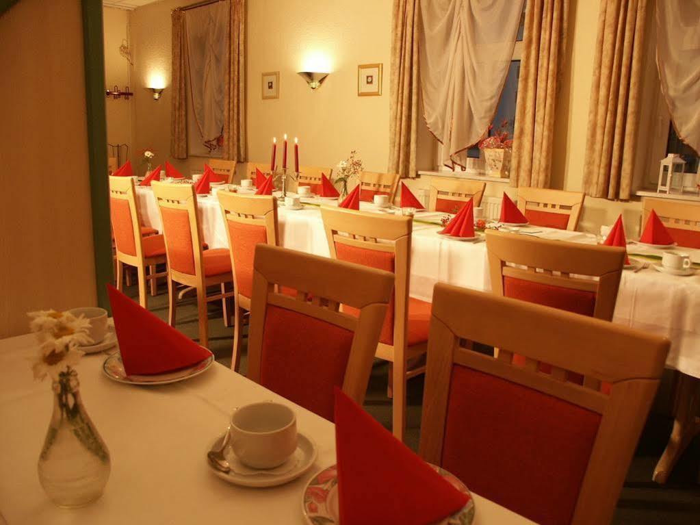 Adler-Hotel Деліч Екстер'єр фото